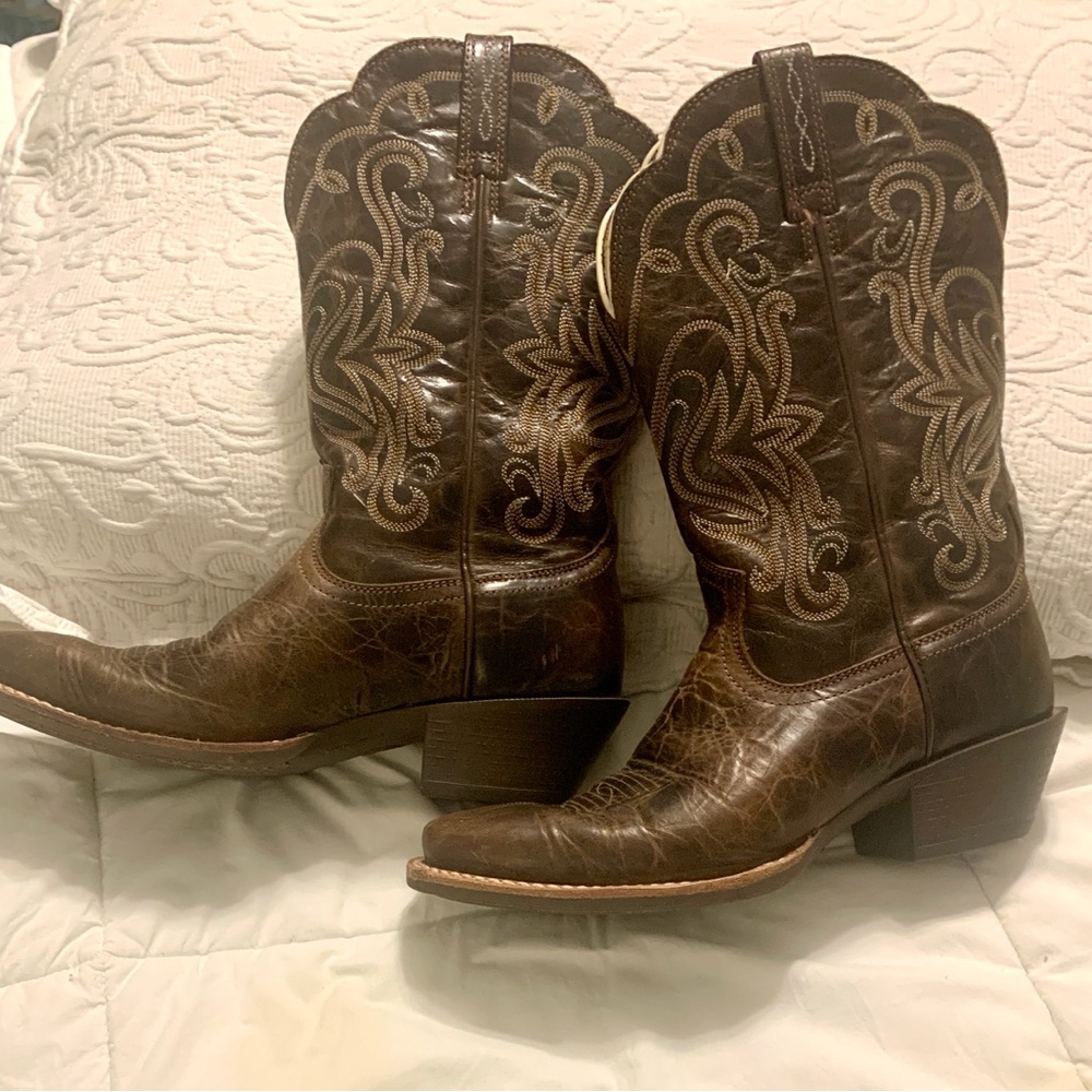 Ariat Legend Chocolate Chip Western Boots
Snip Toe